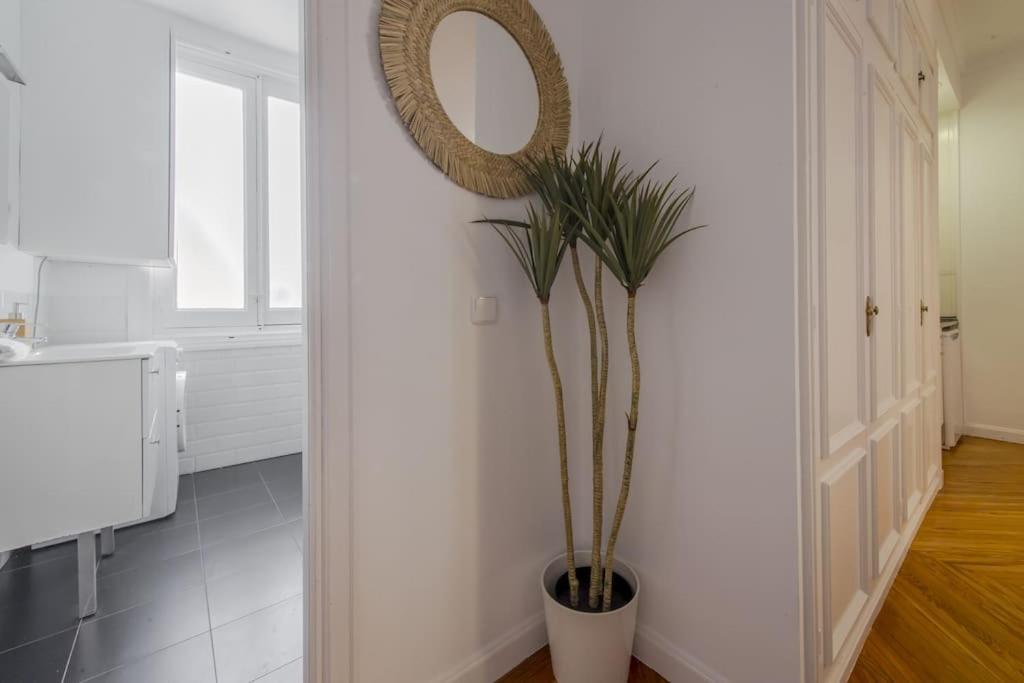 Petite E Chic Loft Para 3 En El Corazon De Madrid Exterior photo