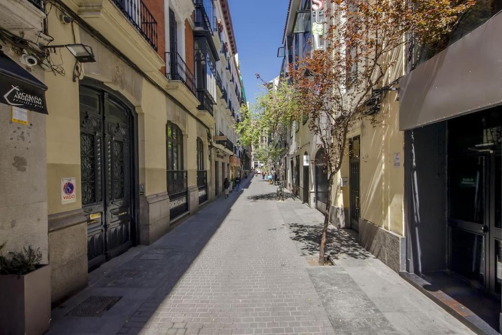 Petite E Chic Loft Para 3 En El Corazon De Madrid Exterior photo